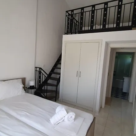 Aktea Seafront Vakantiehuis Neos Marmaras