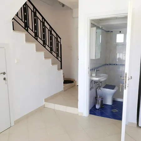 Aktea Seafront Neos Marmaras